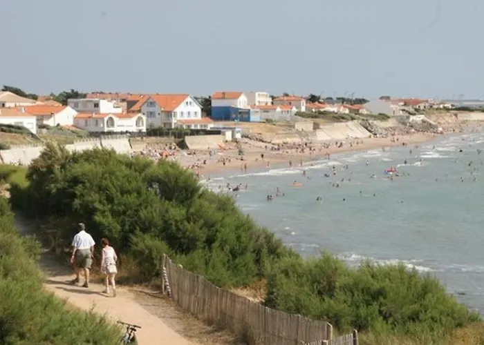 Apartment 2 Pers. Renove Avec Balcon, Acces Et Centre-ville A Pied - Classe 2* - Fr-1-231-285 *