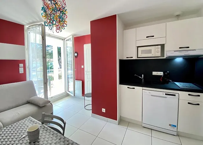 2 Pers. Rénové Avec Balcon, Accès Et Centre-ville à Pied - Classé 2* - Fr-1-231-285 *