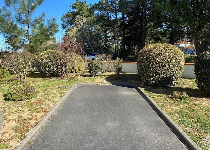 2 Pers. Rénové Avec Balcon, Accès Et Centre-ville à Pied - Classé 2* - Fr-1-231-285 * Brétignolles-sur-Mer